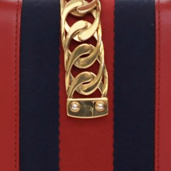 Pre-Loved Gucci Mini Calfskin Sylvie Satchel - Picture 8 of 12